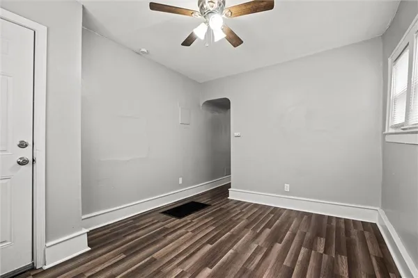 $199,900 | 514 West Walnut Street, Independence, MO 64050