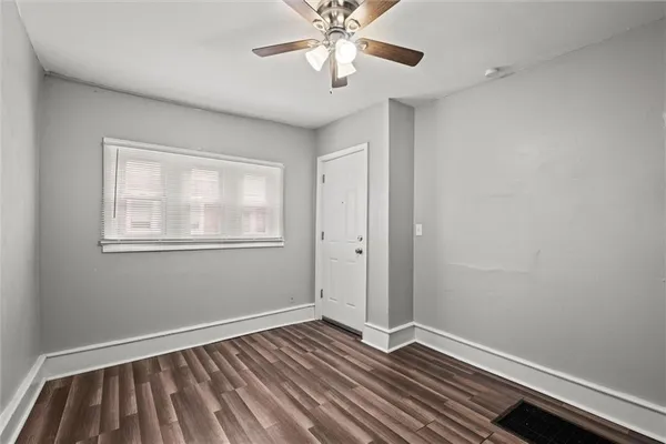 $199,900 | 514 West Walnut Street, Independence, MO 64050