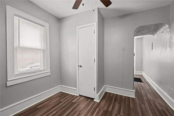 $199,900 | 514 West Walnut Street, Independence, MO 64050