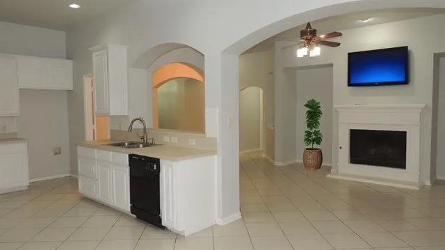 $2,200 | 2521 Coffey Drive, Denton, TX 76207