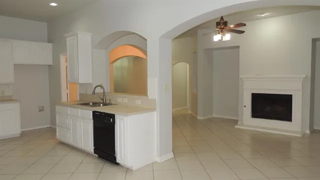 $2,200 | 2521 Coffey Drive, Denton, TX 76207