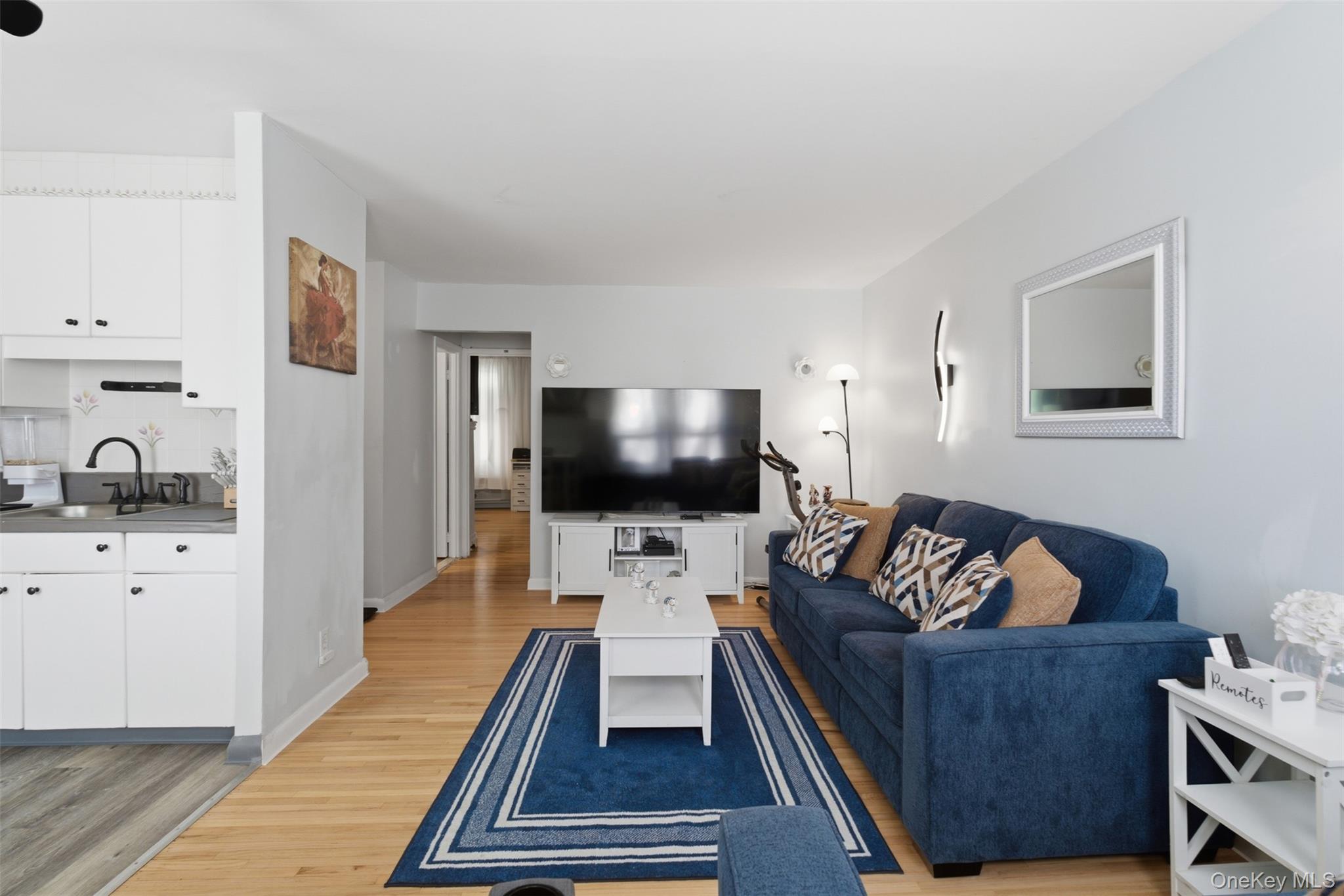 25 Trinity Place, Unit 2K New Rochelle, NY 10805 - Photo 4 of 24