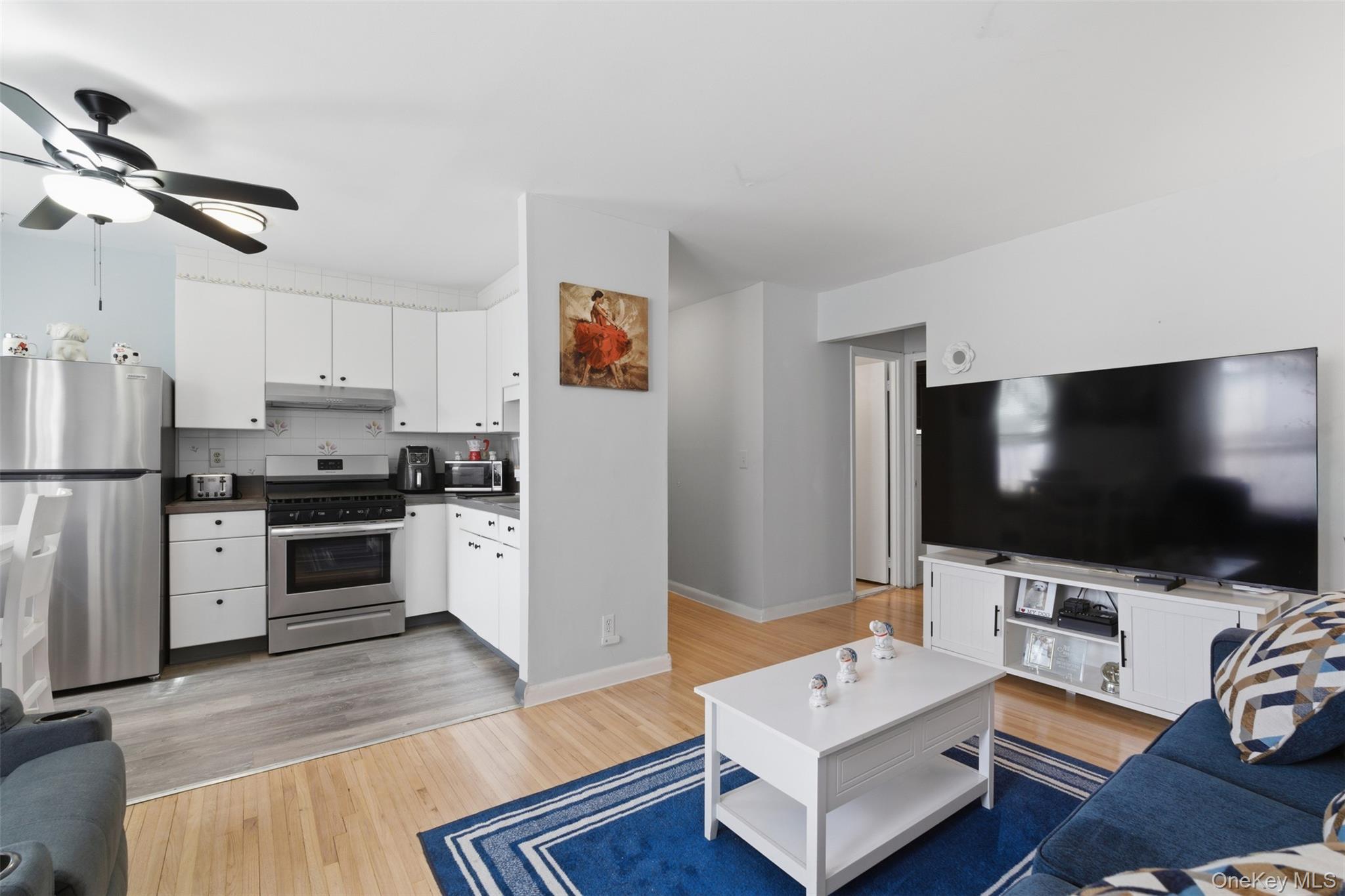 25 Trinity Place, Unit 2K New Rochelle, NY 10805 - Photo 10 of 24