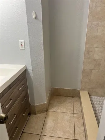 $1,550 | 10274 Turkey Lake Road, Unit B18, Orlando, FL 32819