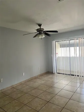 $1,550 | 10274 Turkey Lake Road, Unit B18, Orlando, FL 32819