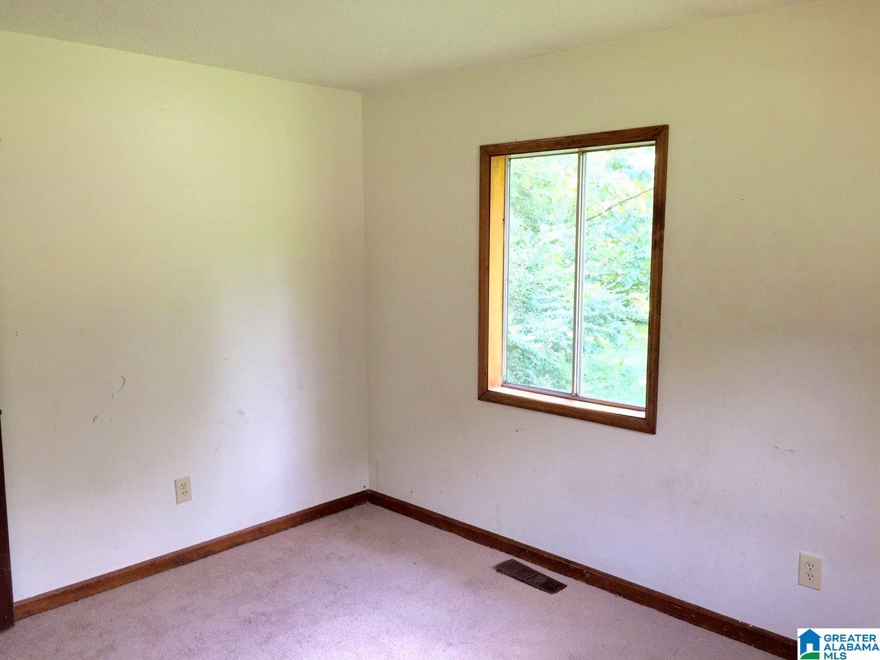 445 Burgundy Road Birmingham, AL 35215 - Photo 6 of 7