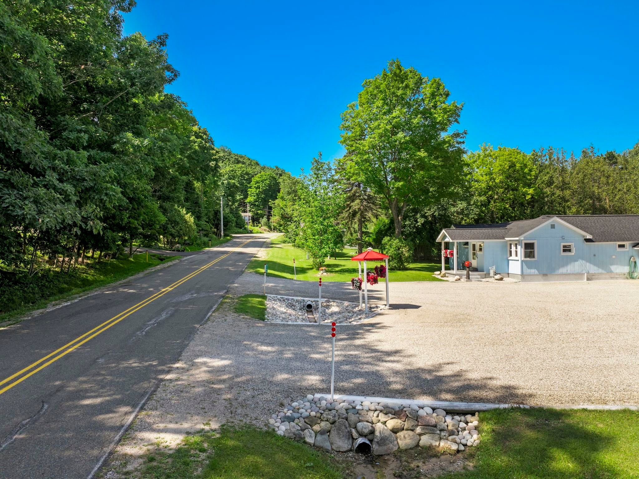 9705 East Carter Road Traverse City, MI 49684 - Photo 8 of 58 Gallery Image 8