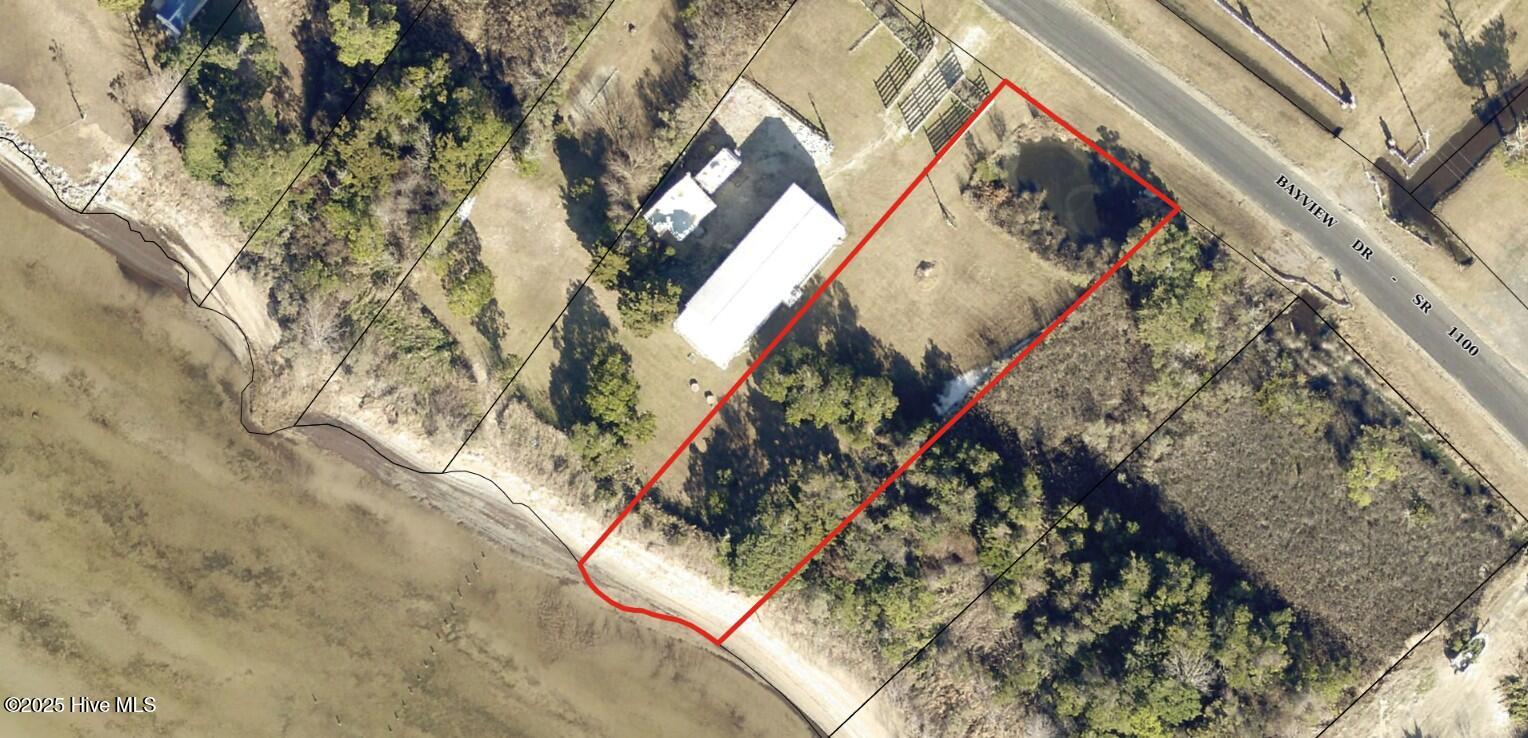 233 Bayview Drive Stumpy Point, NC 27978 - Photo 2 of 12 Primary Photo