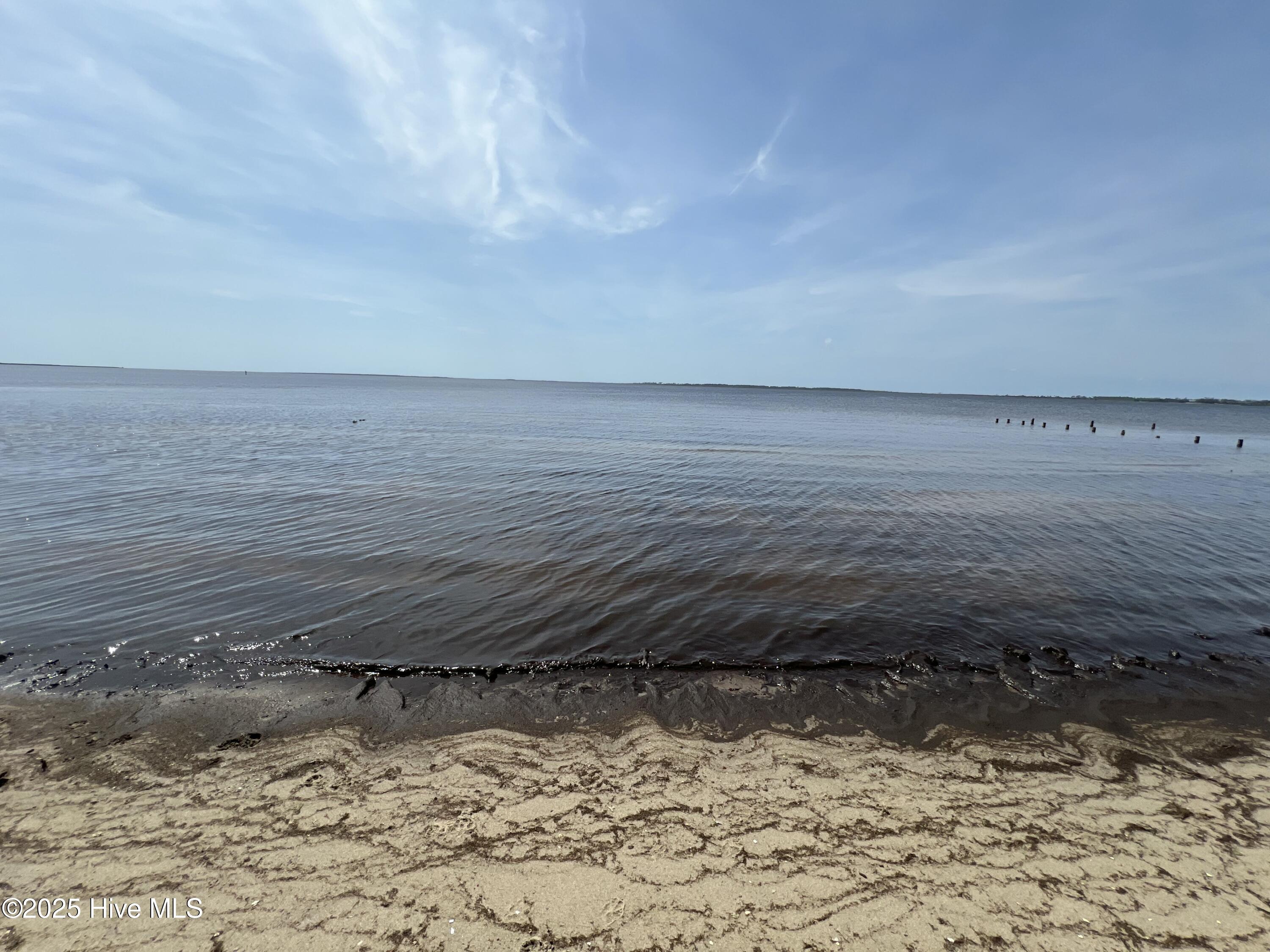 233 Bayview Drive Stumpy Point, NC 27978 - Photo 8 of 12 IMG_1638