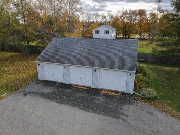 $405,000 | 1013 Sunset Avenue, Glenburn, ME 04401