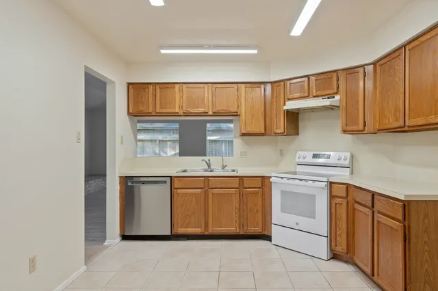 $1,800 | 4415 Aspen Brook Lane, Spring, TX 77388