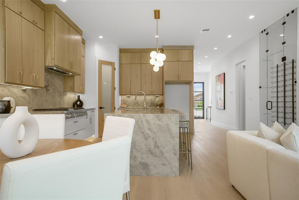 3629 Vilbig Road Dallas, TX 75212 - Photo 6 of 33 Gallery Image 6