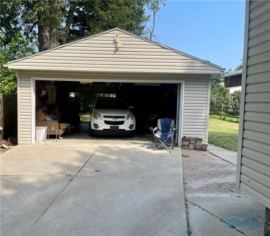 2317 Pickle Road Oregon, OH 43616 - Photo 6 of 31 Gallery Image 6