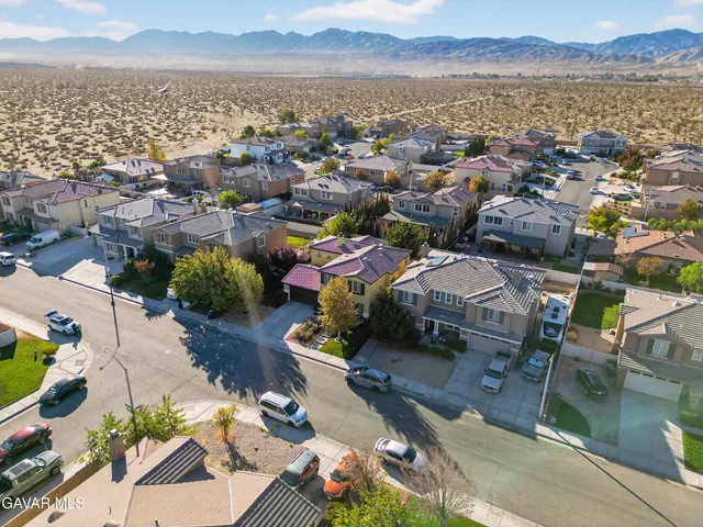 $595,000 | 5826 Paddington Drive, Palmdale, CA 93552