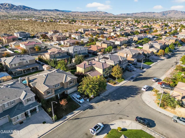 $595,000 | 5826 Paddington Drive, Palmdale, CA 93552