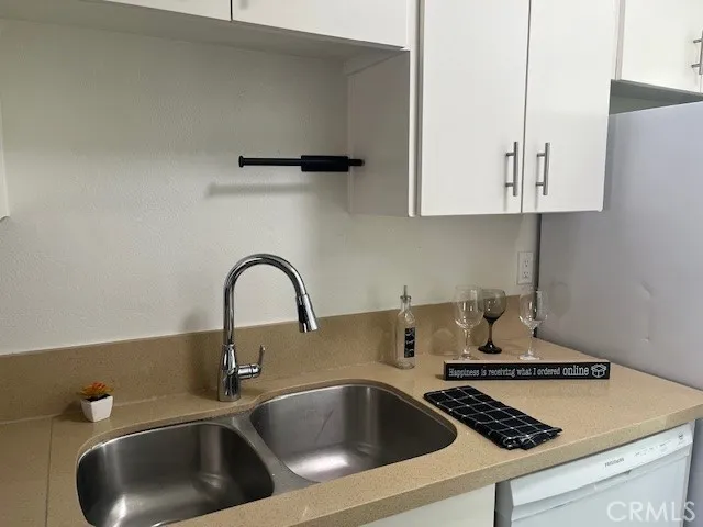 a close view of sink and tap