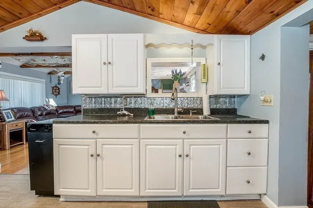 $699,900 | 26 Washington Drive, Wareham, MA 02571