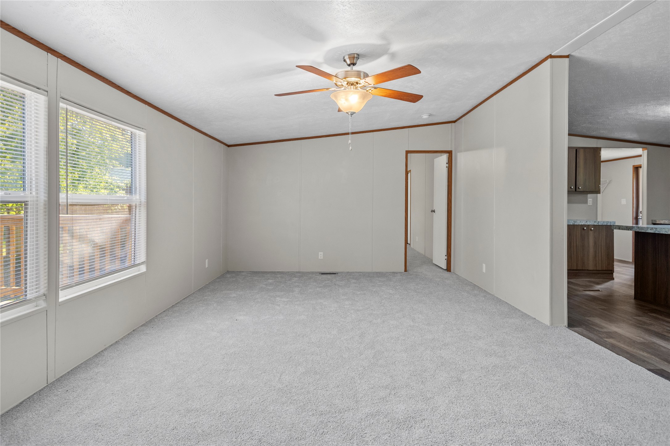 16889 Springfield Drive Conroe, TX 77302 - Photo 5 of 39