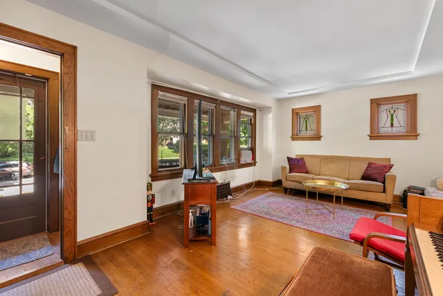 $485,000 | 1633 East Newton Avenue, Unit 1635, Shorewood, WI 53211