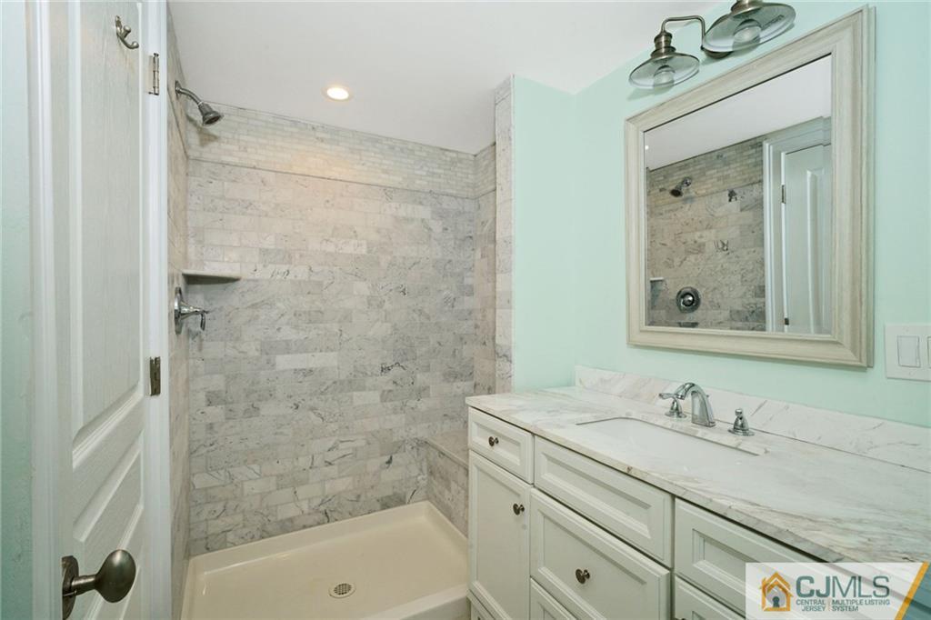 6 Alexander Road East Brunswick, NJ 08816 - Photo 16 of 19 Gallery Image 16