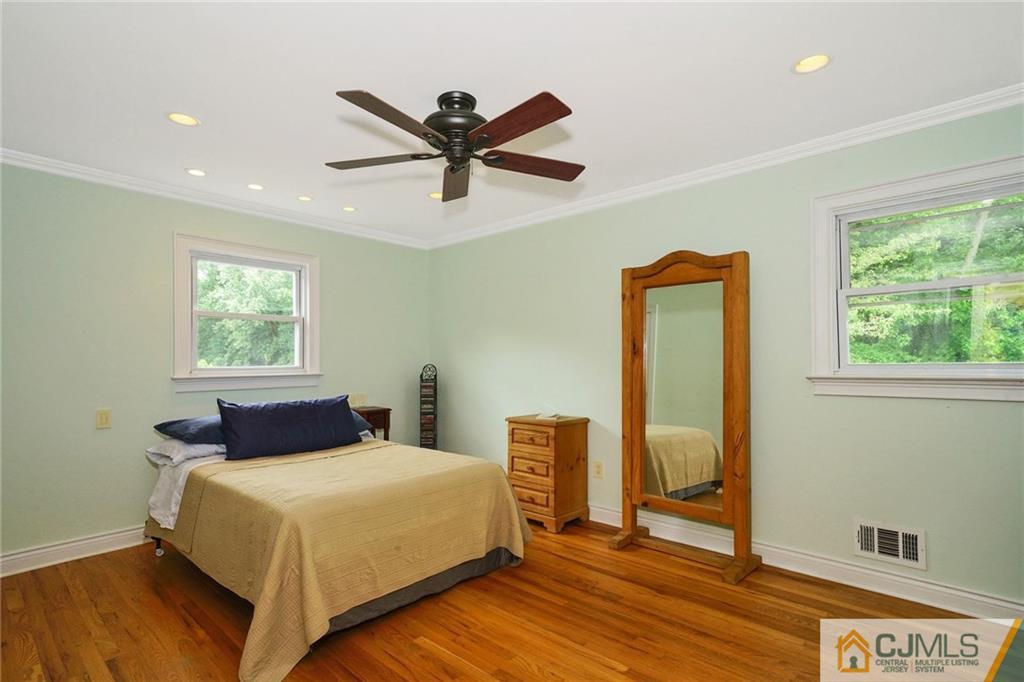 6 Alexander Road East Brunswick, NJ 08816 - Photo 9 of 19 Gallery Image 9