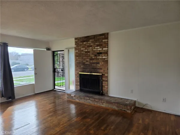 $1,550 | 1010 East Campus Way, Hemet, CA 92543