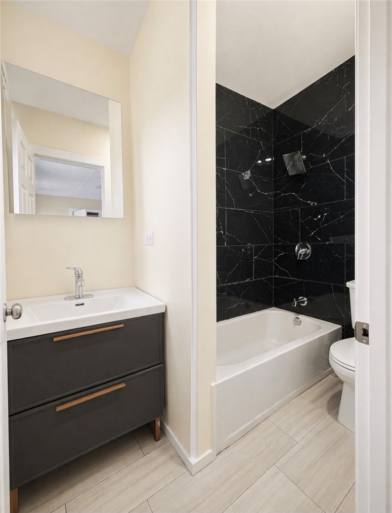 495 Broad Street, Unit 2 Cumberland, RI 02864 - Photo 4 of 12