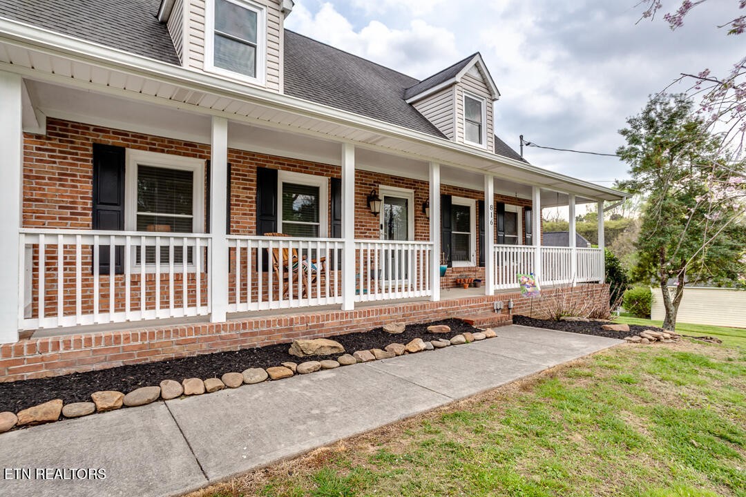 816 Tate Trotter Road Powell, TN 37849 - Photo 2 of 31 Gallery Image 2