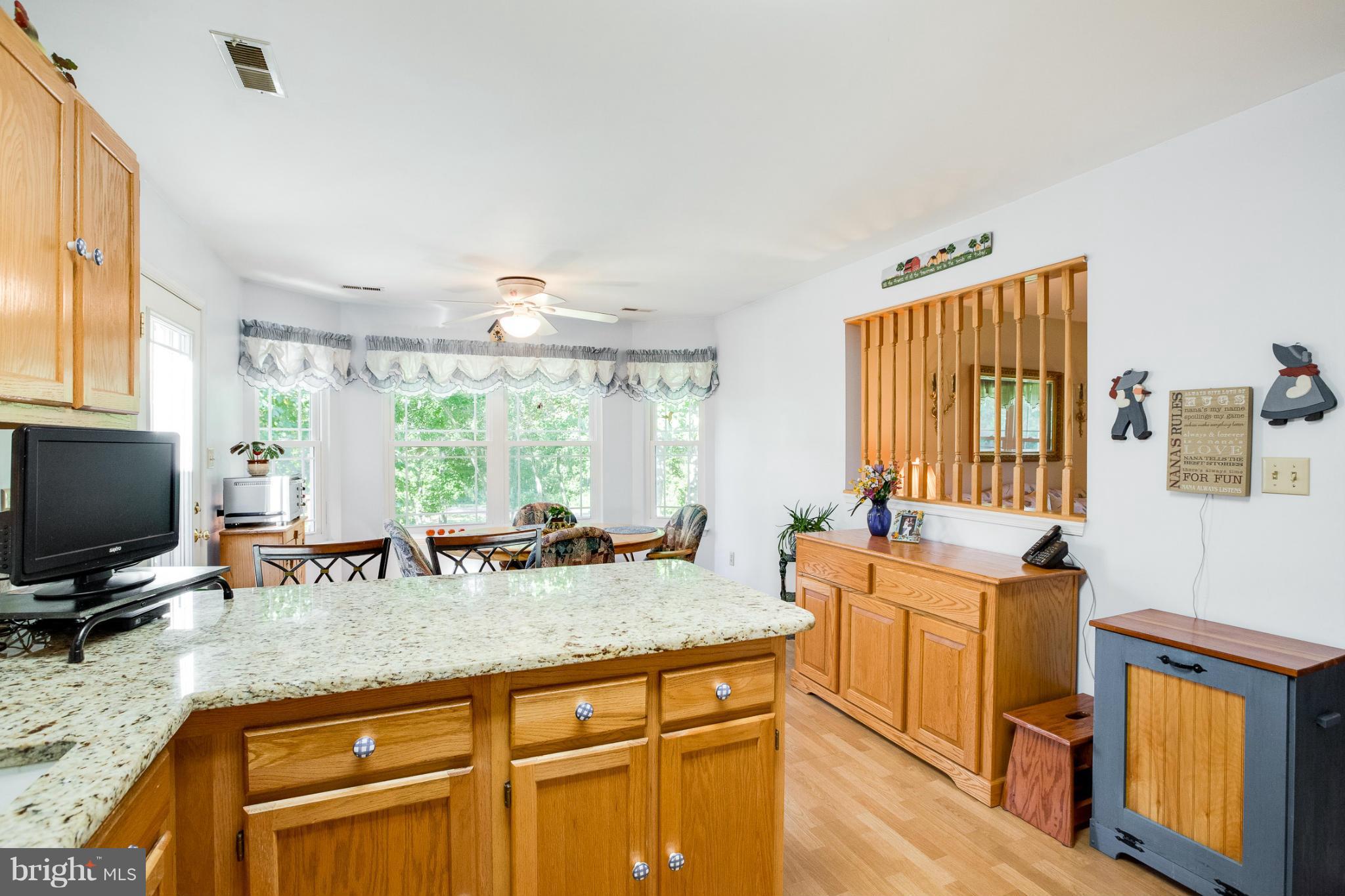 40 South View Drive Huntingtown, MD 20639 - Photo 3 of 30 Kitchen