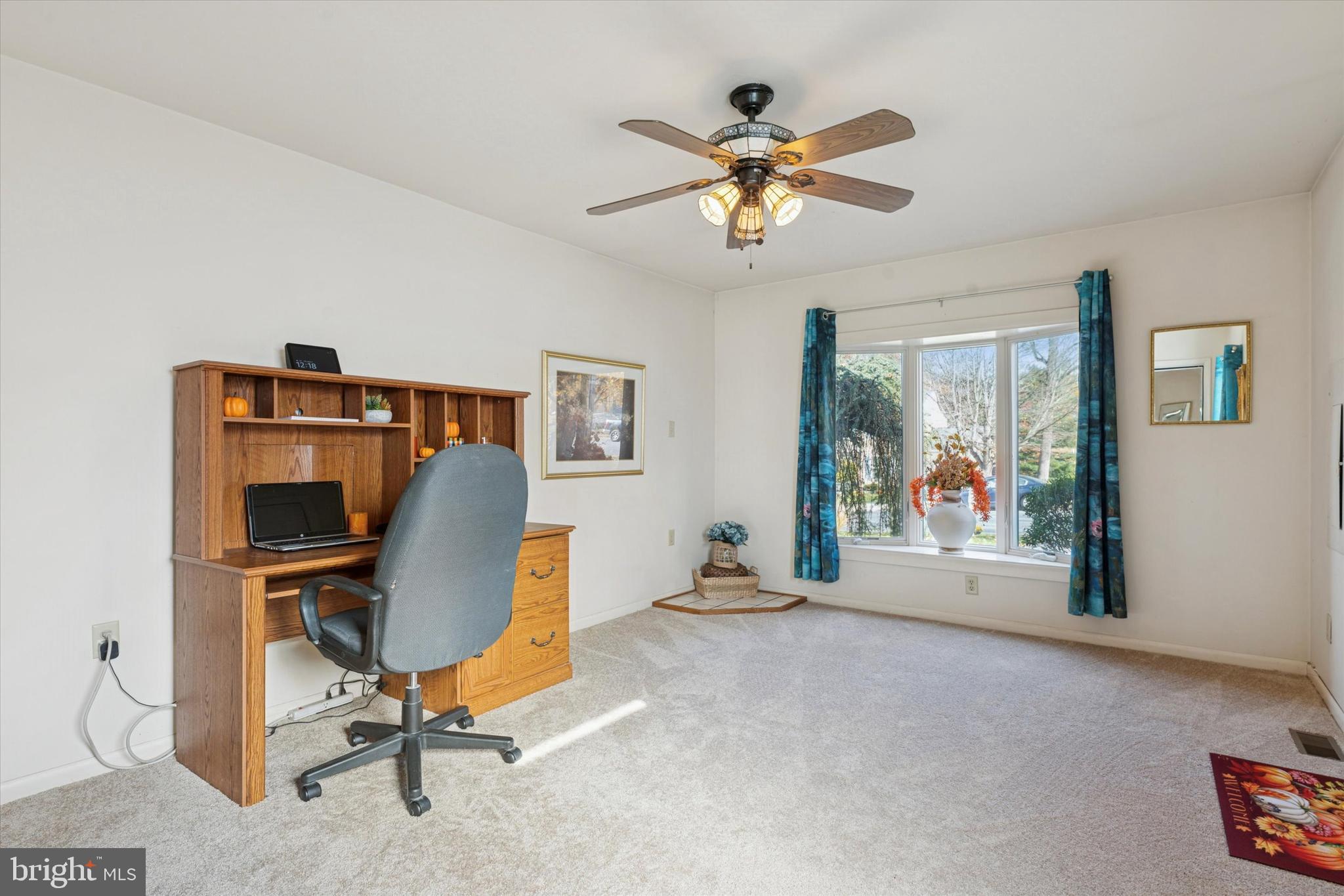 227 Bridge Road Upper Chichester, PA 19061 - Photo 7 of 19