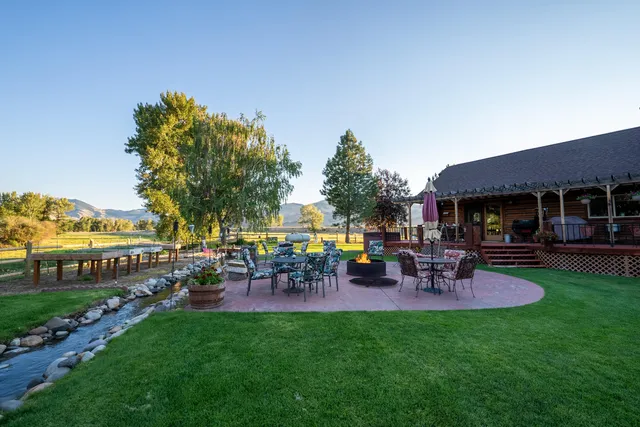 $1,400,000 | 400 Lagoon Lane, Challis, ID 83226