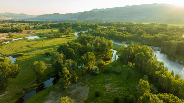 $1,400,000 | 400 Lagoon Lane, Challis, ID 83226