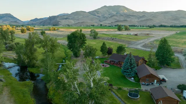 $1,400,000 | 400 Lagoon Lane, Challis, ID 83226