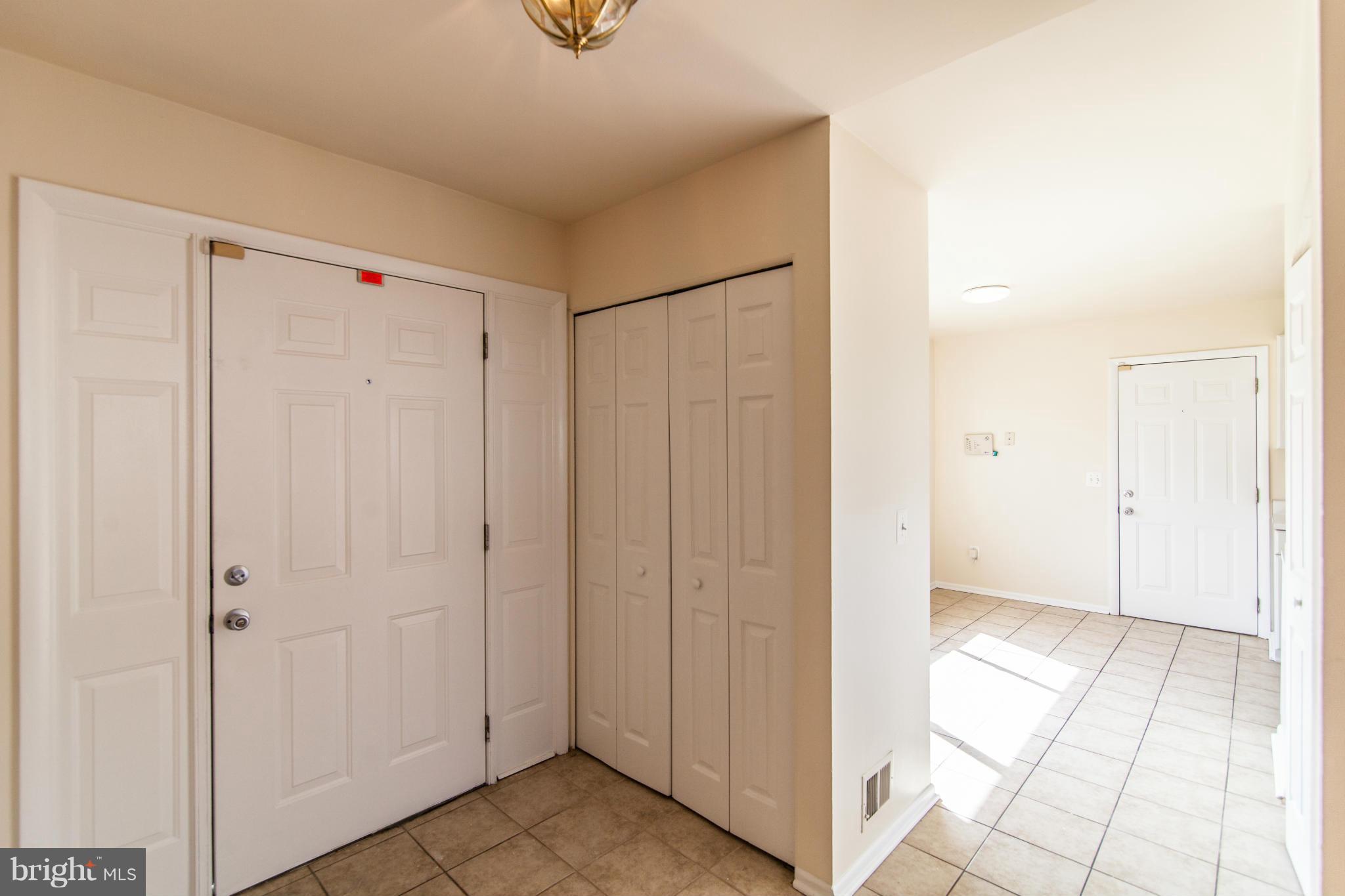 4304 Havelock Road Lanham, MD 20706 - Photo 3 of 23 Interior (General)