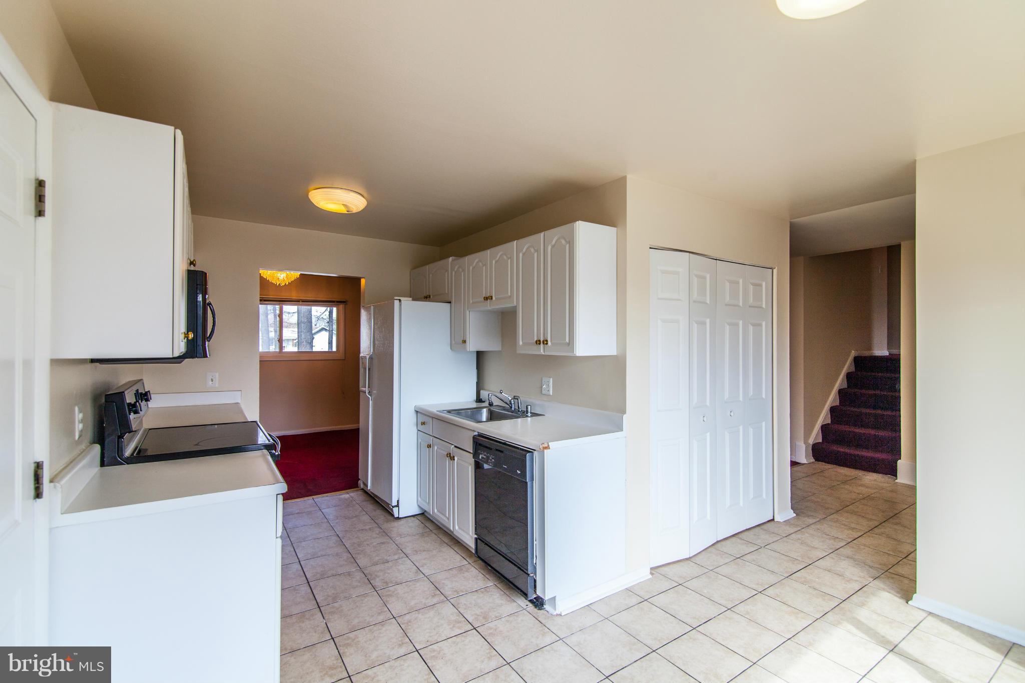 4304 Havelock Road Lanham, MD 20706 - Photo 5 of 23 Kitchen