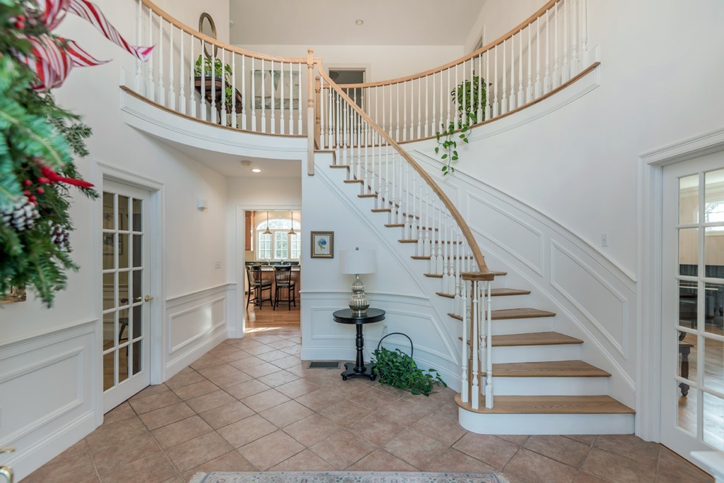 167 Highland Road Andover, MA 01810 - Photo 3 of 30