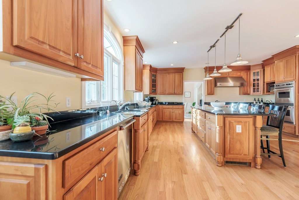 167 Highland Road Andover, MA 01810 - Photo 10 of 30