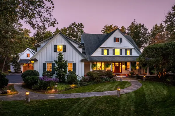 $3,995,000 | 24 Wisteria Drive, Dover, NH 03820
