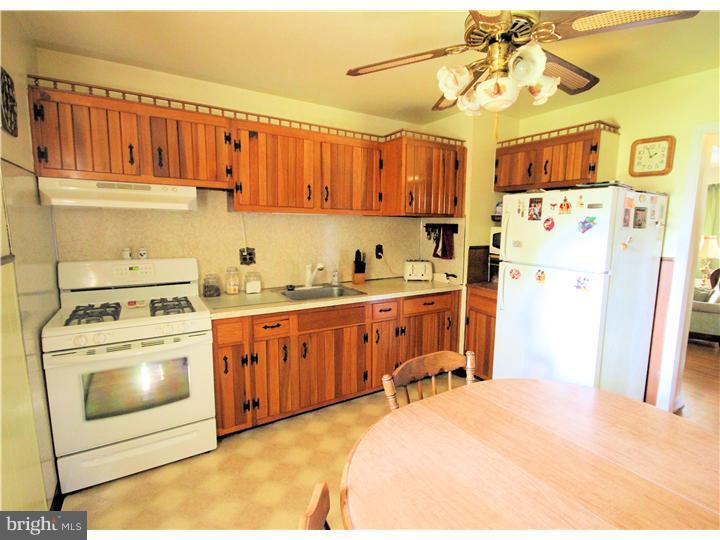 18 Cornwall Road New Castle, DE 19720 - Photo 5 of 14 Kitchen