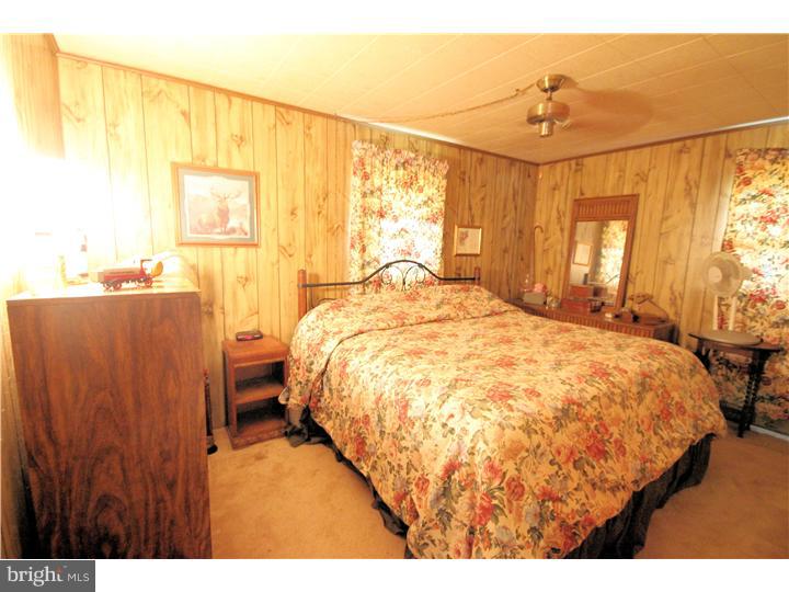18 Cornwall Road New Castle, DE 19720 - Photo 8 of 14 Master Bedroom