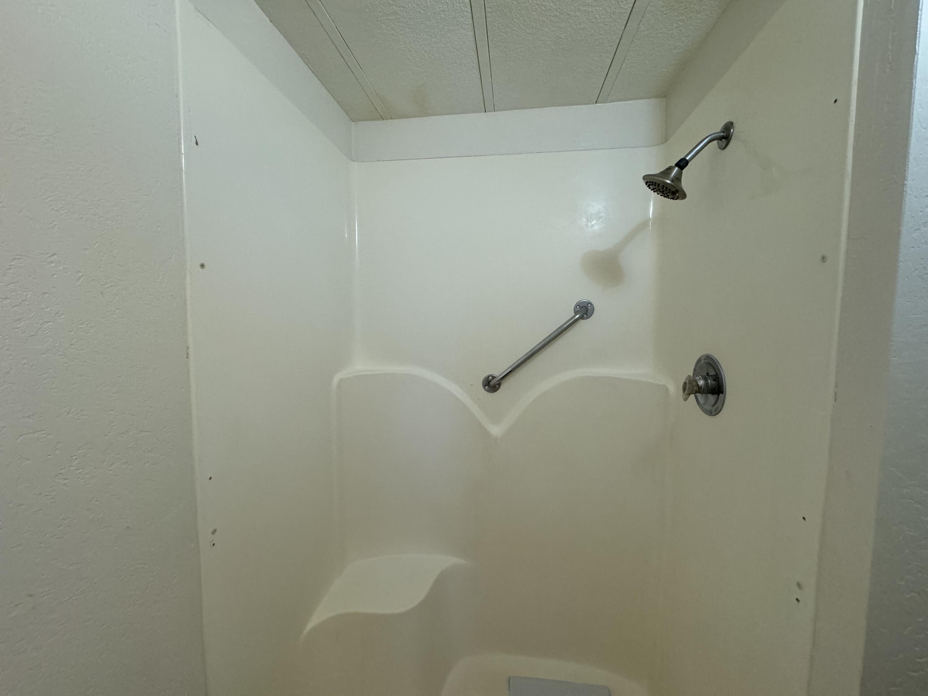 6901 Old Stage Road, Unit 18 Central Point, OR 97502 - Photo 11 of 14 IMG_5920