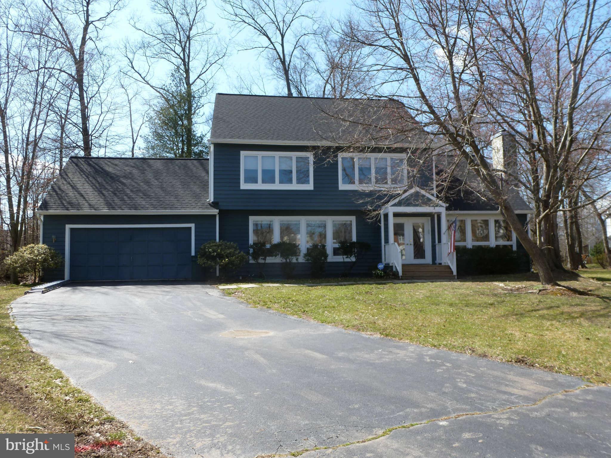 15 Rutledge Court Sterling, VA 20165 - Photo 1 of 23 Exterior (Front)
