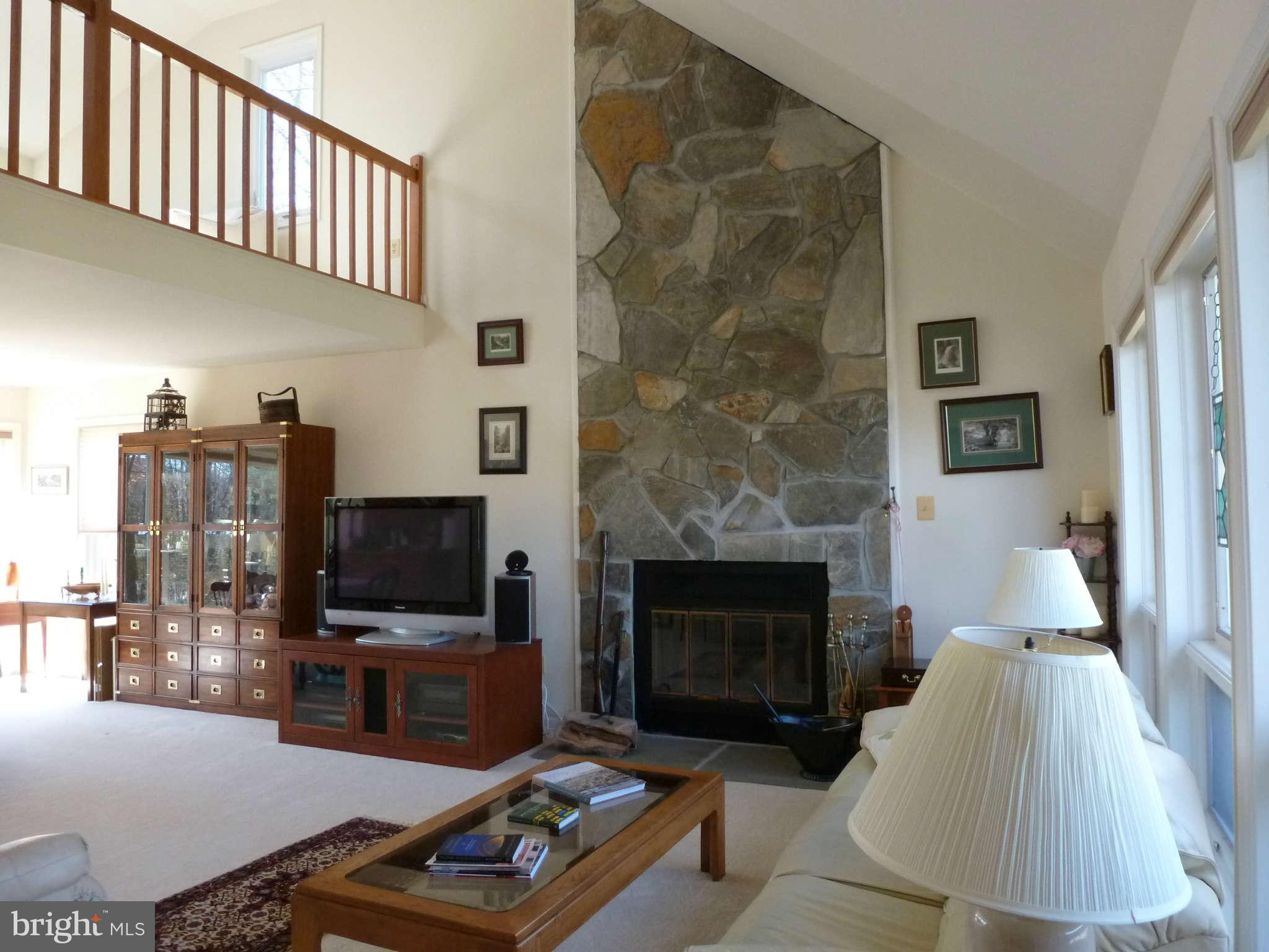 15 Rutledge Court Sterling, VA 20165 - Photo 6 of 23 Interior (General)