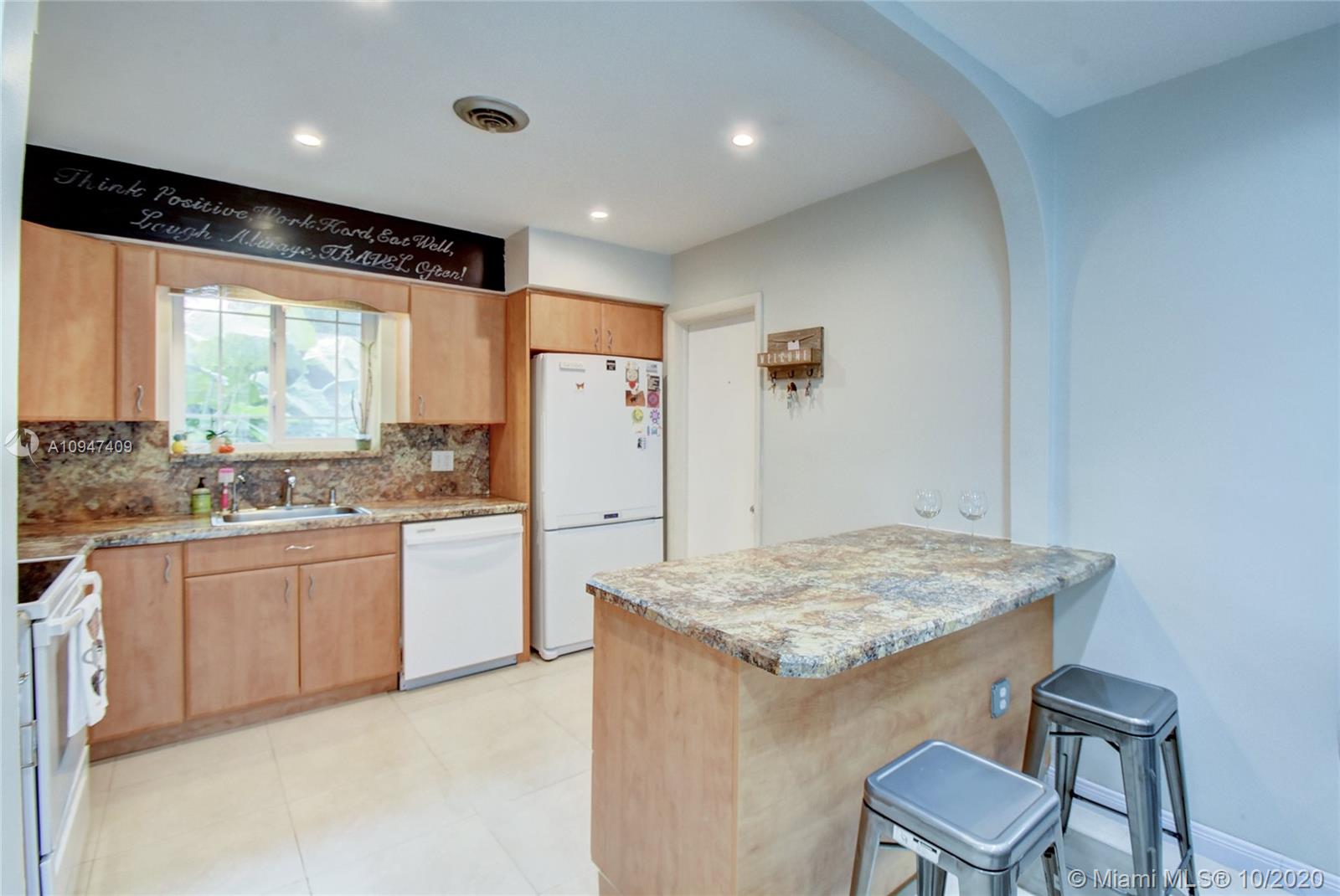 3501 West Park Road Hollywood, FL 33021 - Photo 11 of 31