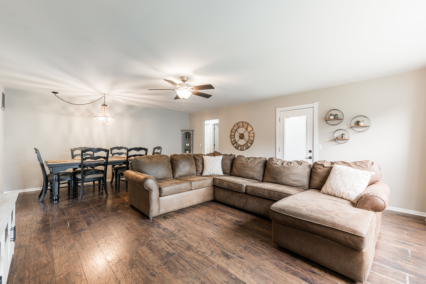 30 Beau Meade Road Oswego, IL 60543 - Photo 4 of 21 Gallery Image 4