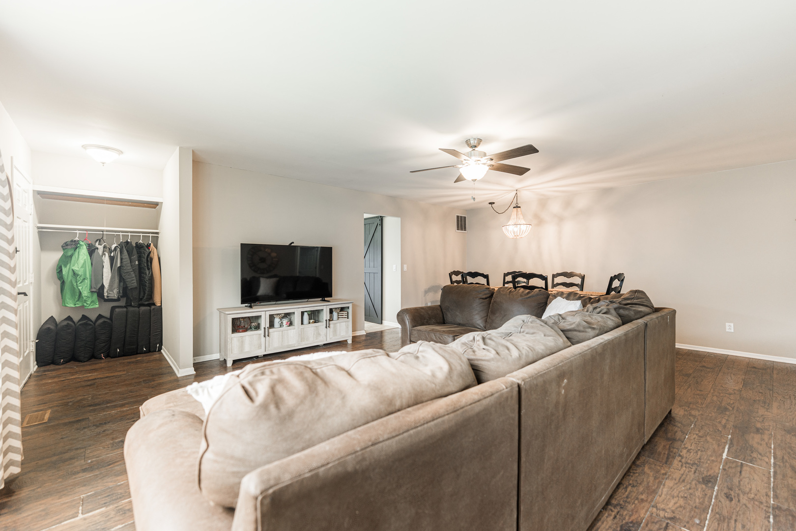 30 Beau Meade Road Oswego, IL 60543 - Photo 5 of 21 Gallery Image 5