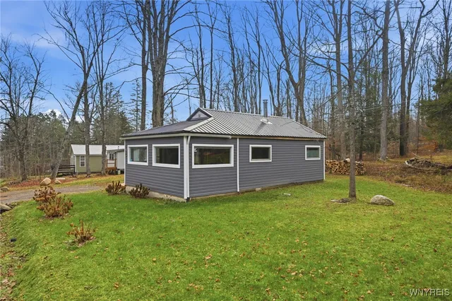 $140,000 | 64 Summerset Drive, Java, NY 14009