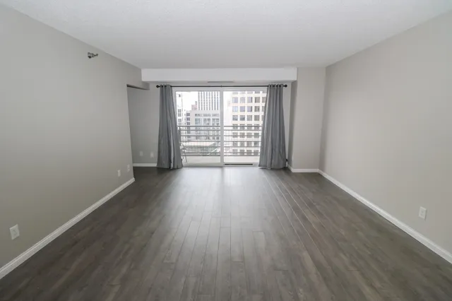 $142,500 | 66 9th Street East, Unit 1613, St. Paul, MN 55101