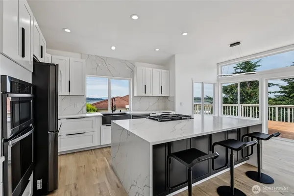 $1,375,000 | 2805 Chambers Bay Drive, Steilacoom, WA 98388