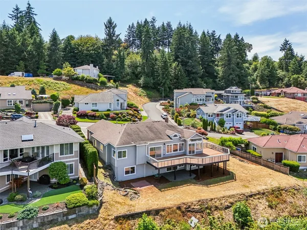 $1,375,000 | 2805 Chambers Bay Drive, Steilacoom, WA 98388